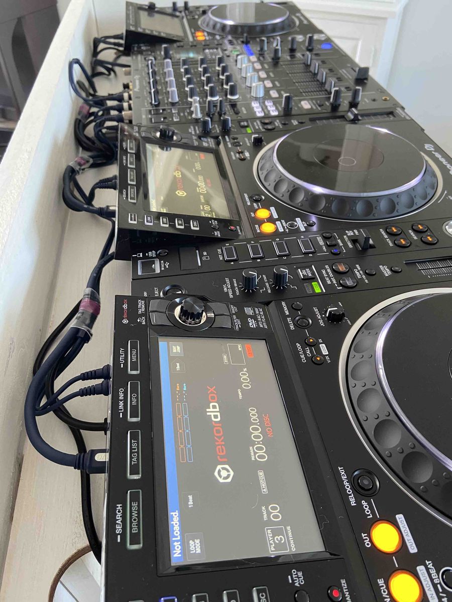 DJ Apparatuur Huren | DJ Gear Huren