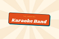 Karaoke pianist achter de piano tijdens een optreden
