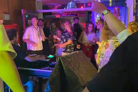 The Amazing Karaoke Band